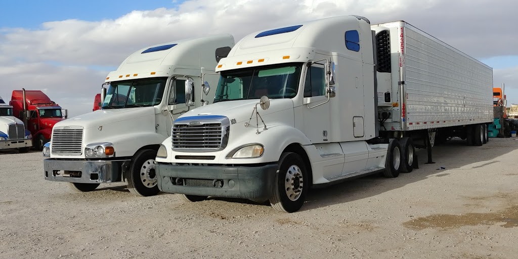 Nevarez truck sales and transport | 15495 Gateway Blvd W, El Paso, TX 79928, USA | Phone: (915) 261-9021