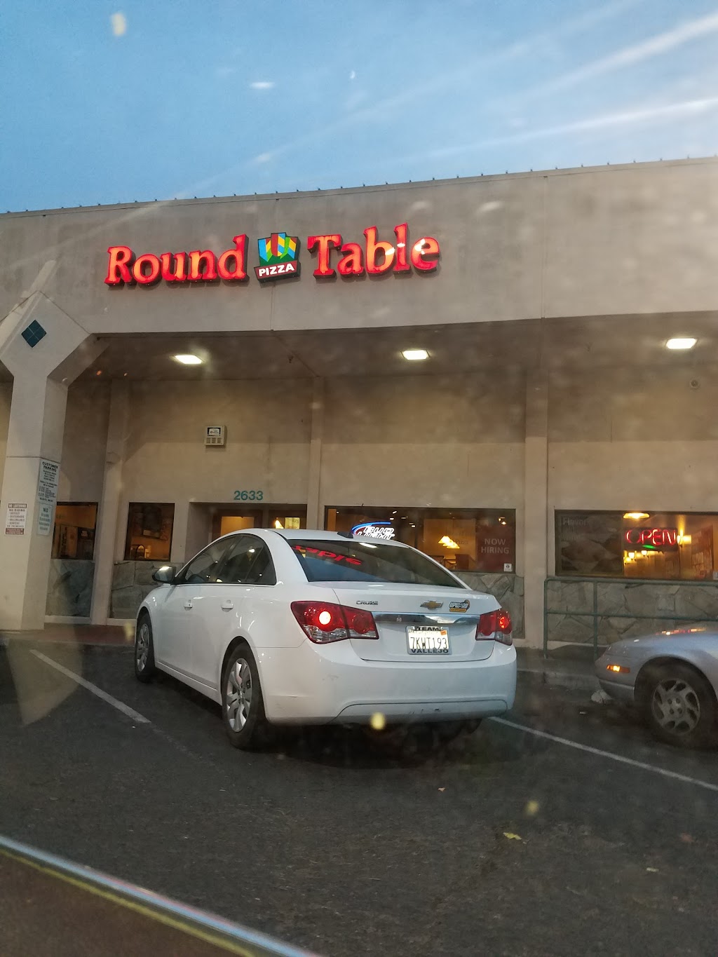 Round Table Pizza | 2663 Springs Rd, Vallejo, CA 94591, USA | Phone: (707) 649-1234