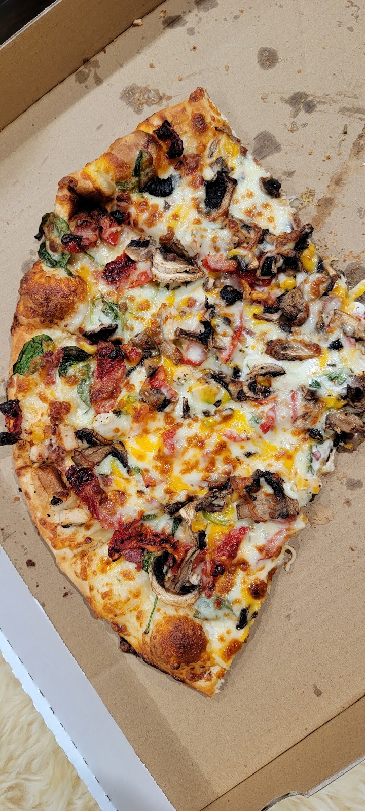 Pizza Oliva | 2400 Olympic Blvd # 2, Walnut Creek, CA 94595, USA | Phone: (925) 274-9990