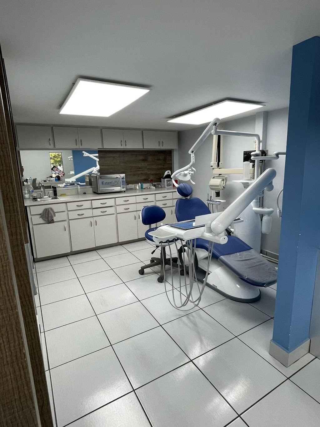 DENTAL FAMILIAR Otay | Centro Comercial Otay Aeropuerto 1900-Local I-10 Mesa, C.Comercial Otay, Rinconada de Otay, 22430 Tijuana, B.C., Mexico | Phone: 664 623 2866