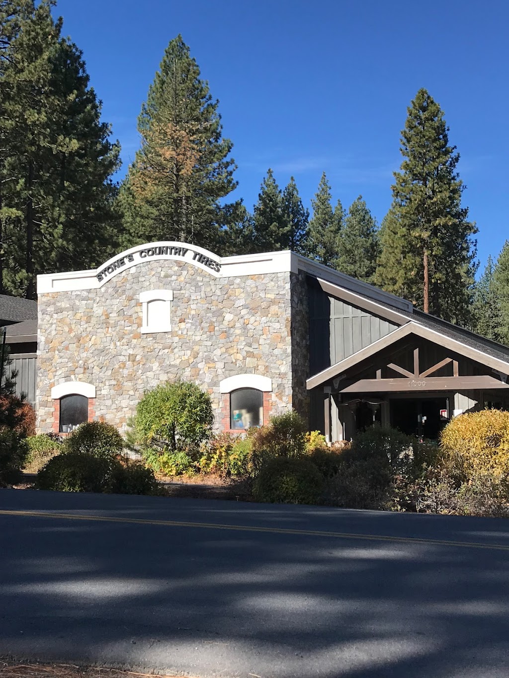 Stones Country Tires | 11000 Comstock Dr, Truckee, CA 96161, USA | Phone: (530) 587-7107