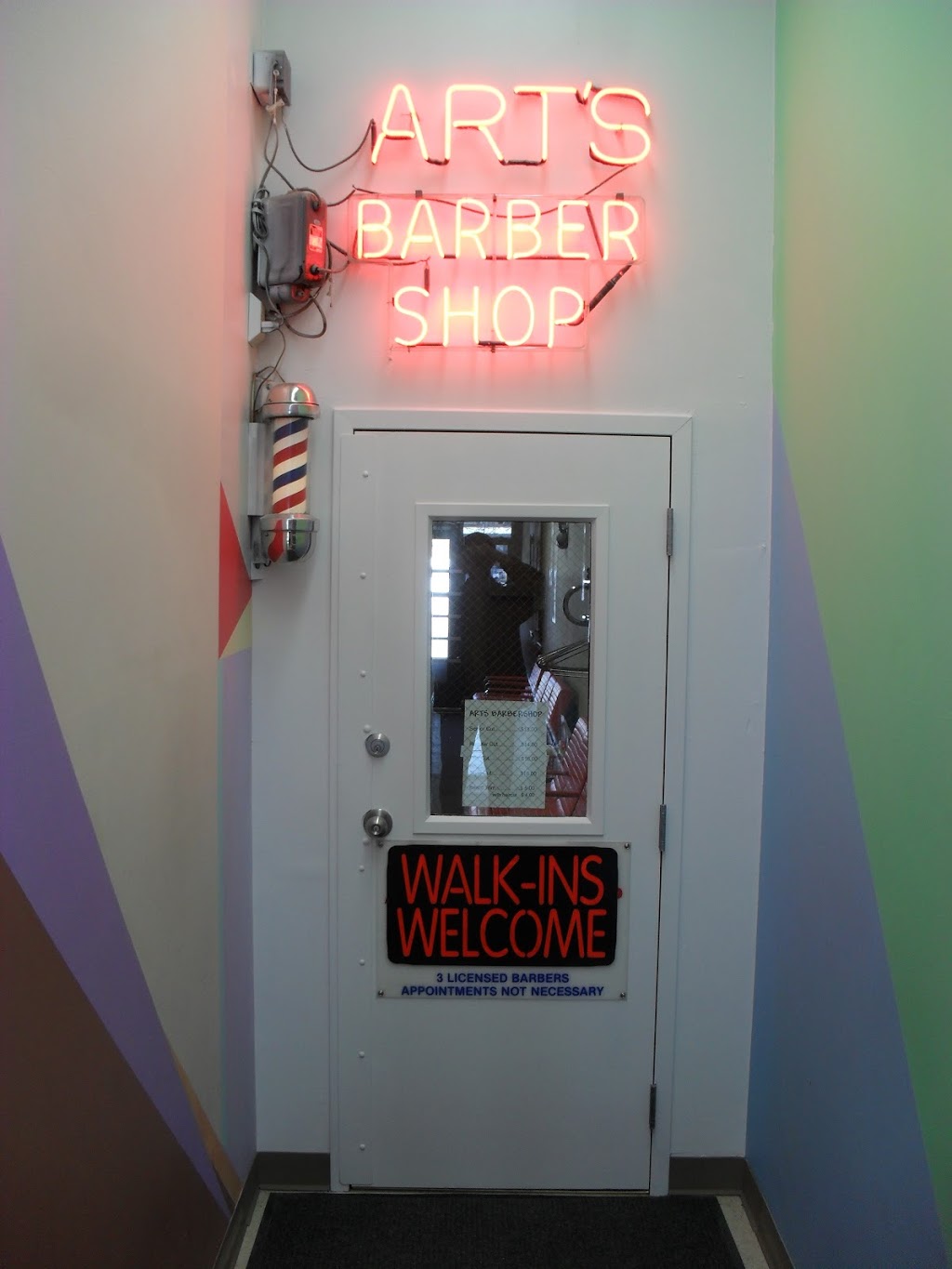 Arts Barber Shop | 6335, 1129 1/2 Larpenteur Ave W, St Paul, MN 55113, USA | Phone: (651) 489-1411