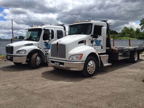 Dans Towing | 1110 E Haven Ave Unit 4 & 5, New Lenox, IL 60451, USA | Phone: (815) 485-8038