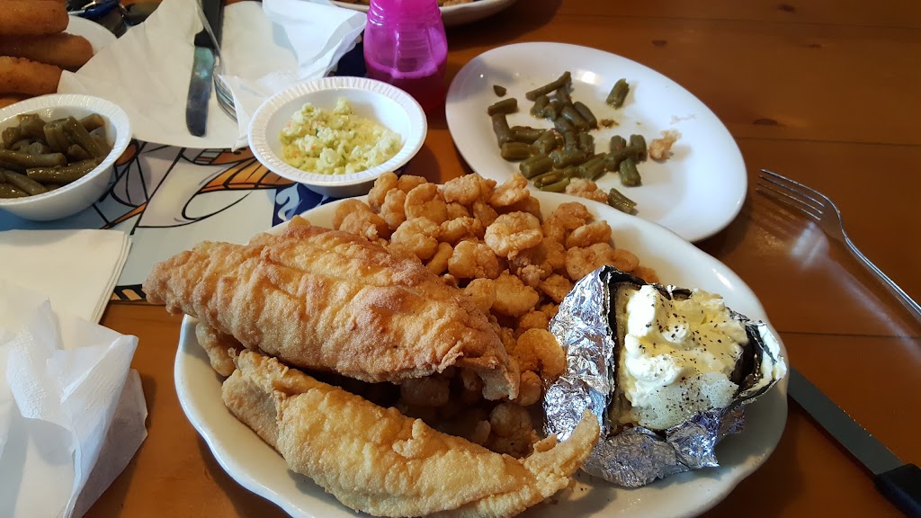 Mayflower Seafood Restaurant | 201 N Cooper Dr, Henderson, NC 27536, USA | Phone: (252) 738-2393