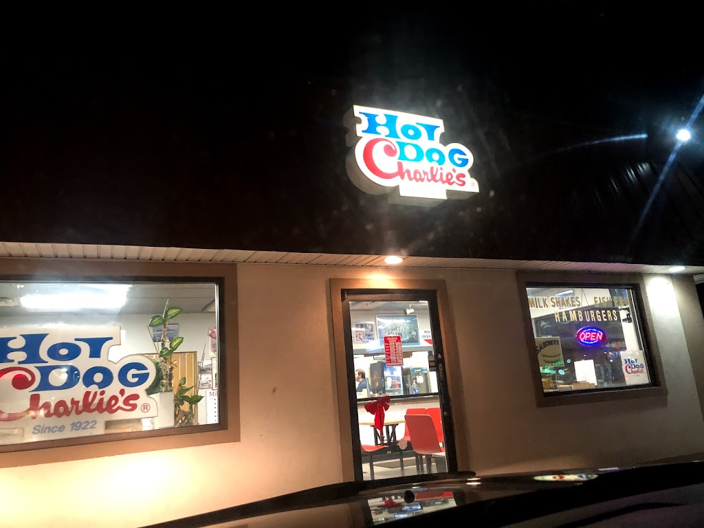 Hot Dog Charlies | 150 Columbia St, Rensselaer, NY 12144, USA | Phone: (518) 462-3505