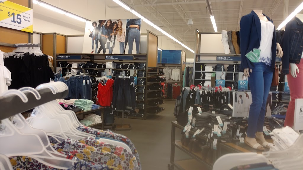 Old Navy | 565 Cabela Dr, Triadelphia, WV 26059, USA | Phone: (304) 547-0818