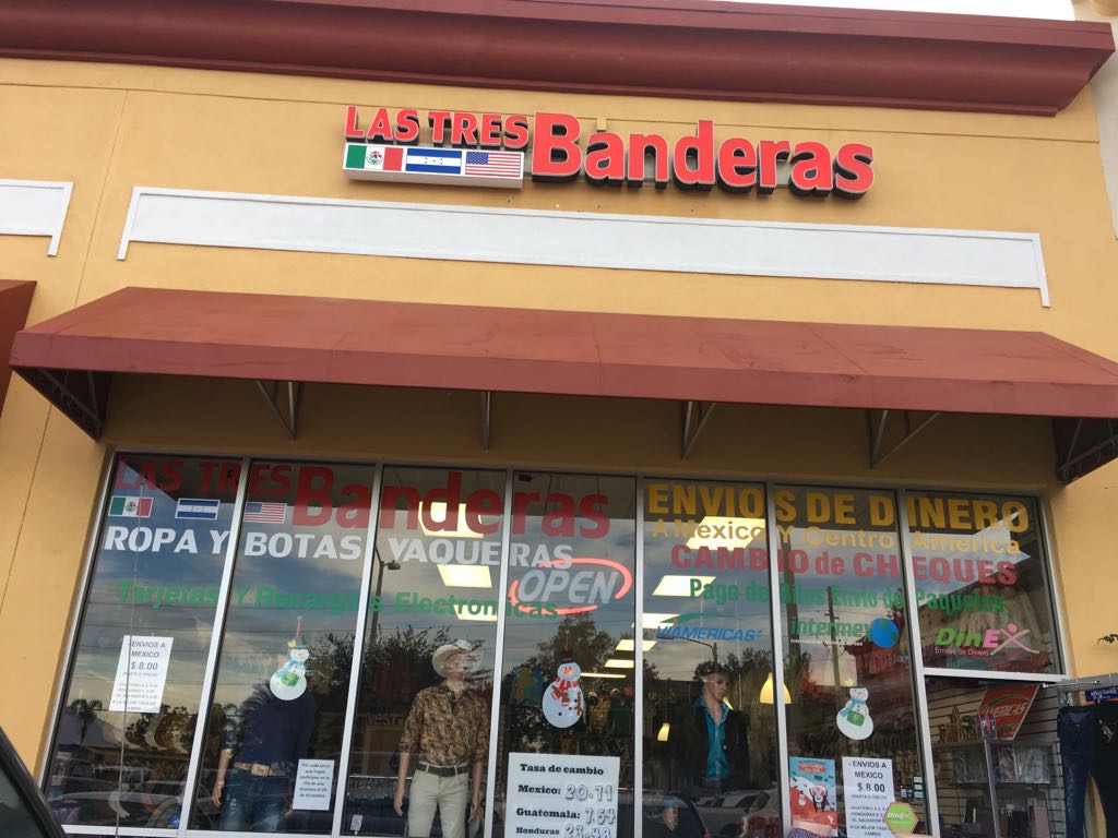 Las Tres Banderas | 2252 W Columbia Ave, Kissimmee, FL 34741, USA | Phone: (407) 935-1970