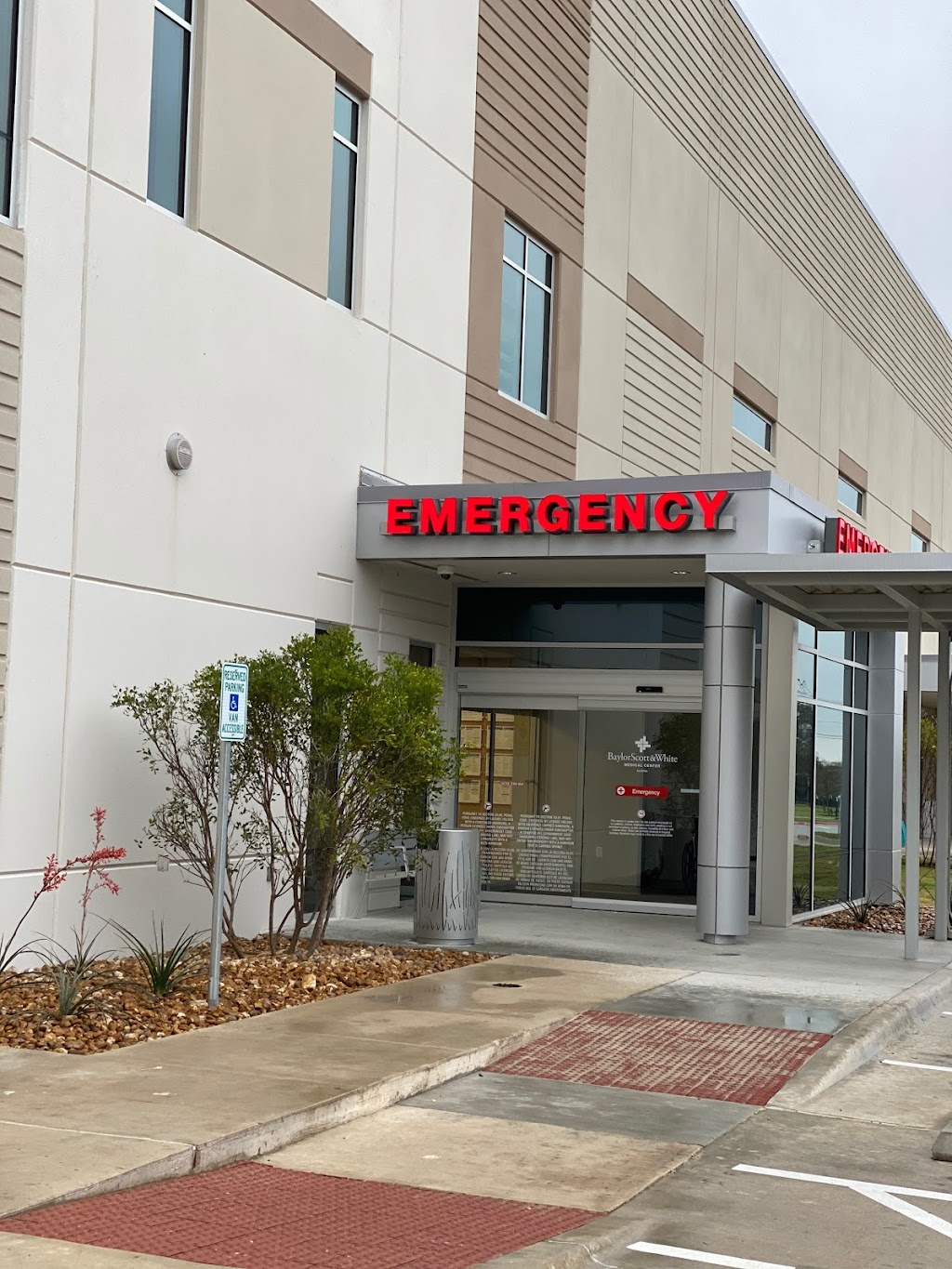 Emergency Room (ER) at Baylor Scott & White Health Medical Center - Austin | 5251 W US, US-290, Austin, TX 78735 | Phone: (512) 654-2100