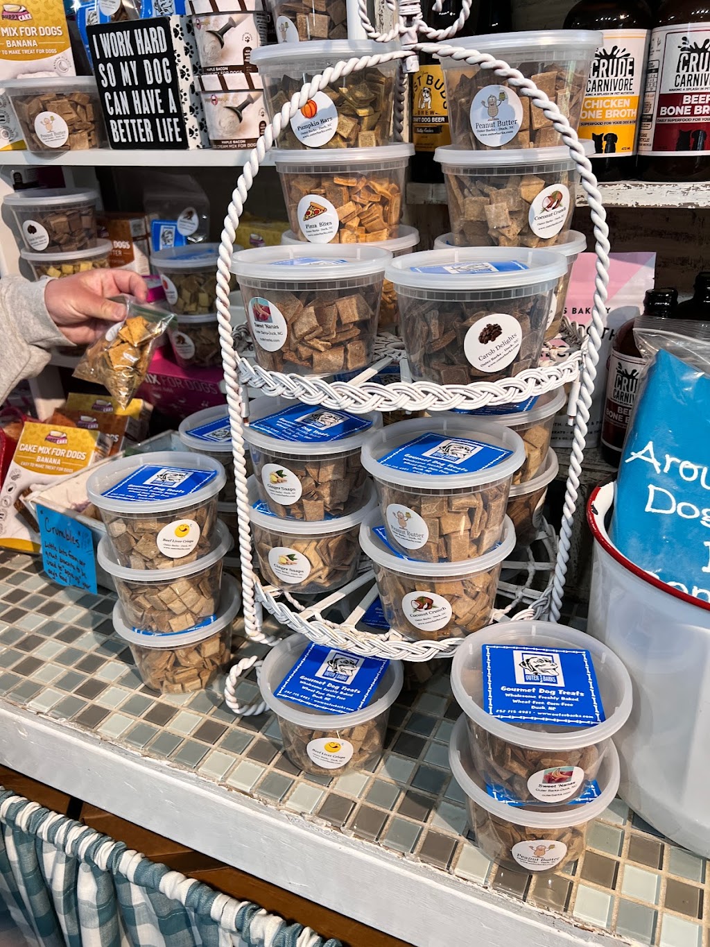 Outer Barks - Waterfront Shops | 1240 Duck Rd, Duck, NC 27949, USA | Phone: (252) 715-4981