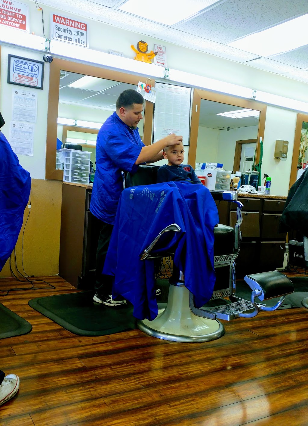 Amandas Barber Shop #2 | 12431 San Fernando Rd Ste. E, Sylmar, CA 91342, USA | Phone: (818) 362-4248