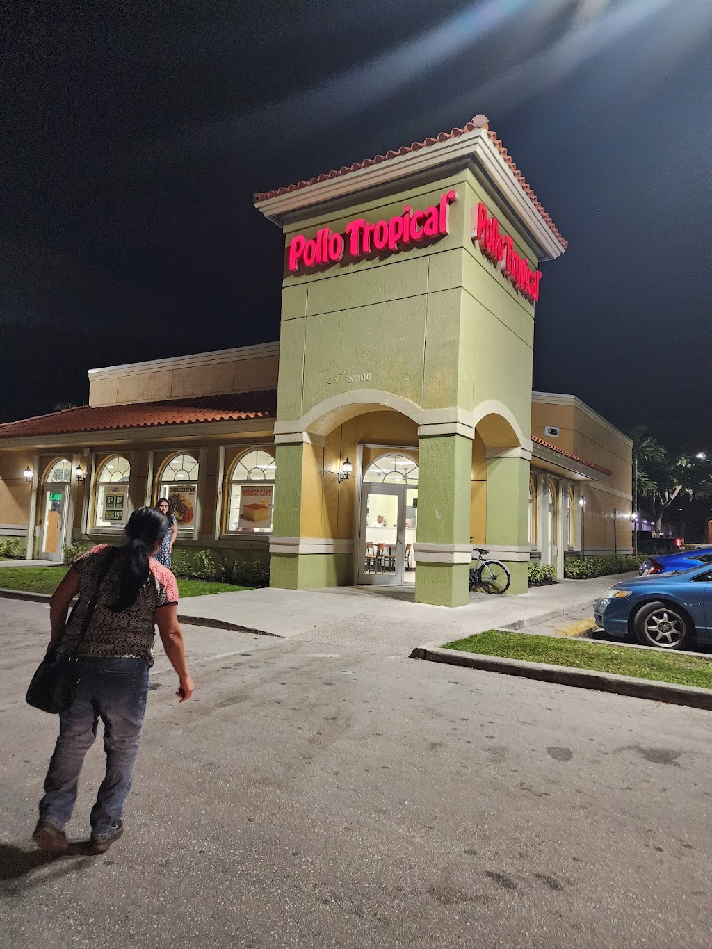 Pollo Tropical | 8200 NW 27th Ave, Miami, FL 33147, USA | Phone: (305) 835-7233