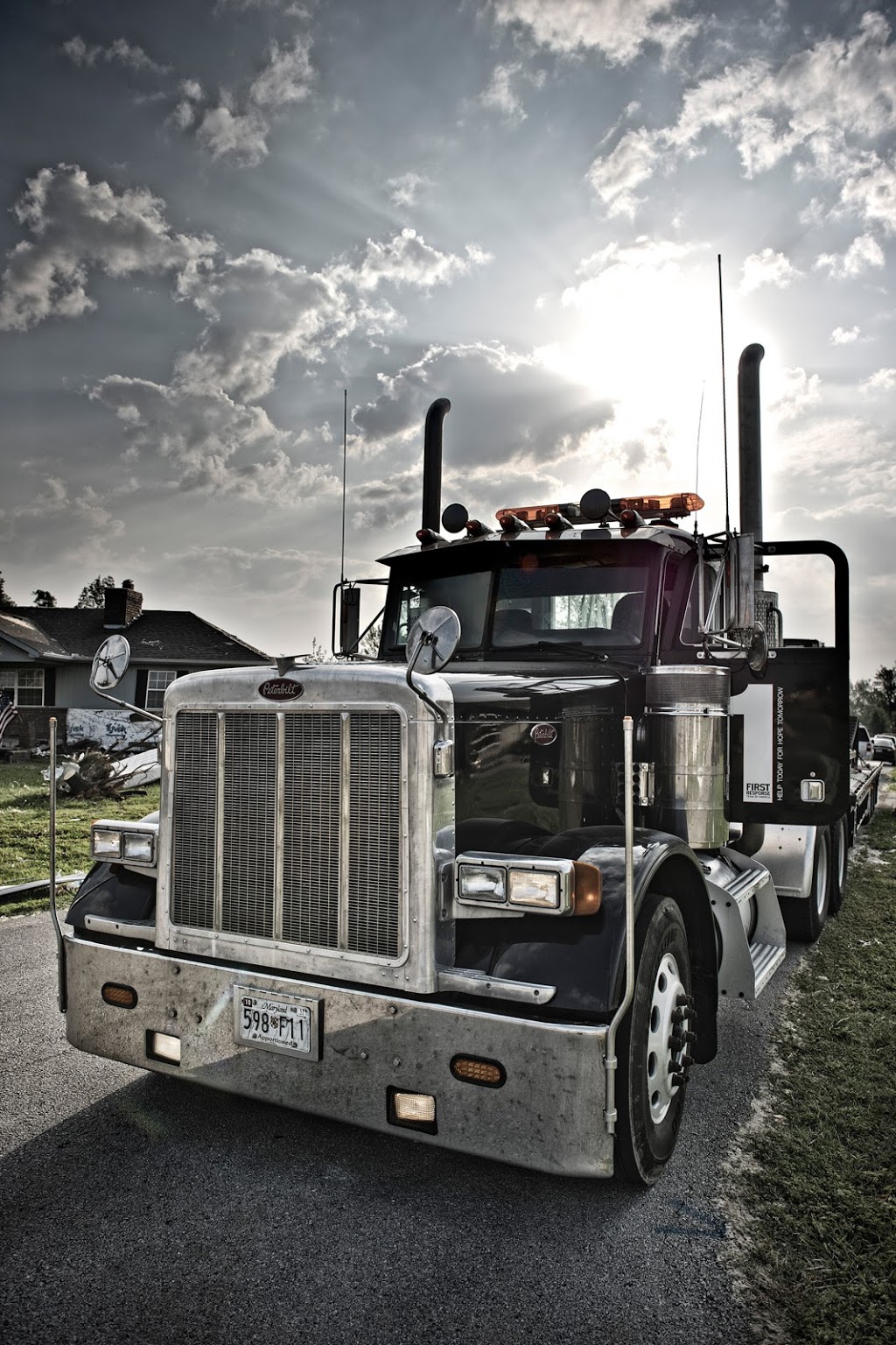 The Peterbilt Store - New England [Tewksbury] | 1051A East St, Tewksbury, MA 01876, USA | Phone: (978) 319-6366