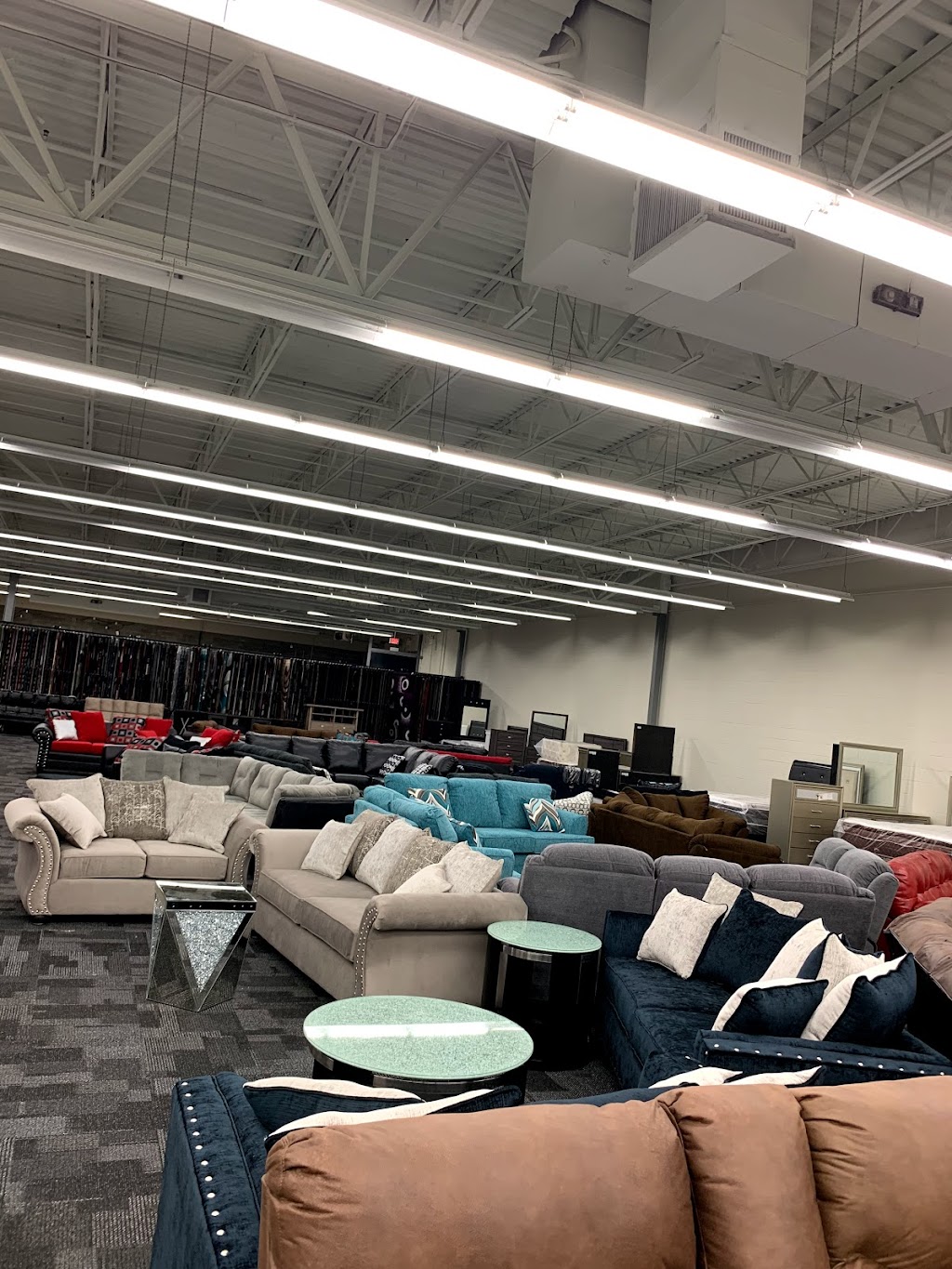 Mega Furniture Outlet | 4621 Lafayette Rd, Indianapolis, IN 46254, USA | Phone: (317) 875-1840