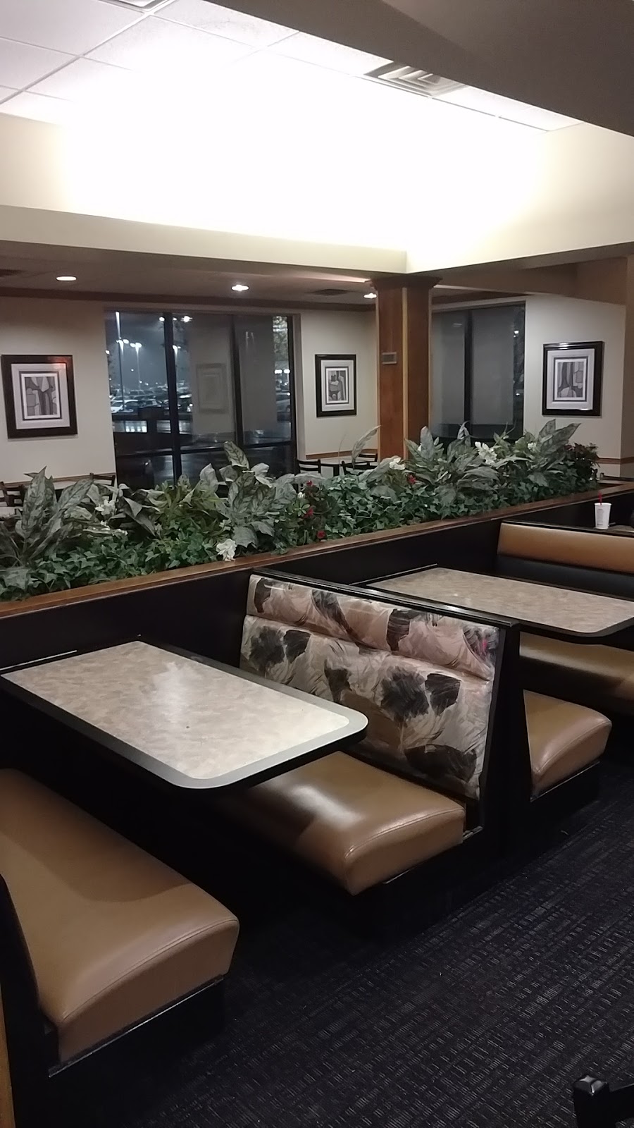 Arbys | 5990 Neal Ave N, Oak Park Heights, MN 55082, USA | Phone: (651) 351-0901