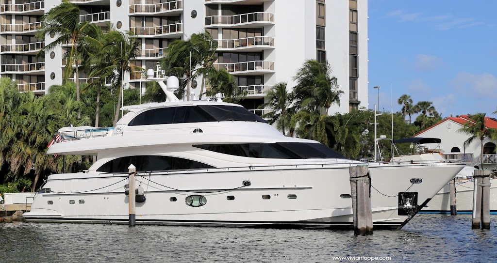 Suntex Marina at Aventura | 3601 NE 207th St, Miami, FL 33180, USA | Phone: (954) 457-8557