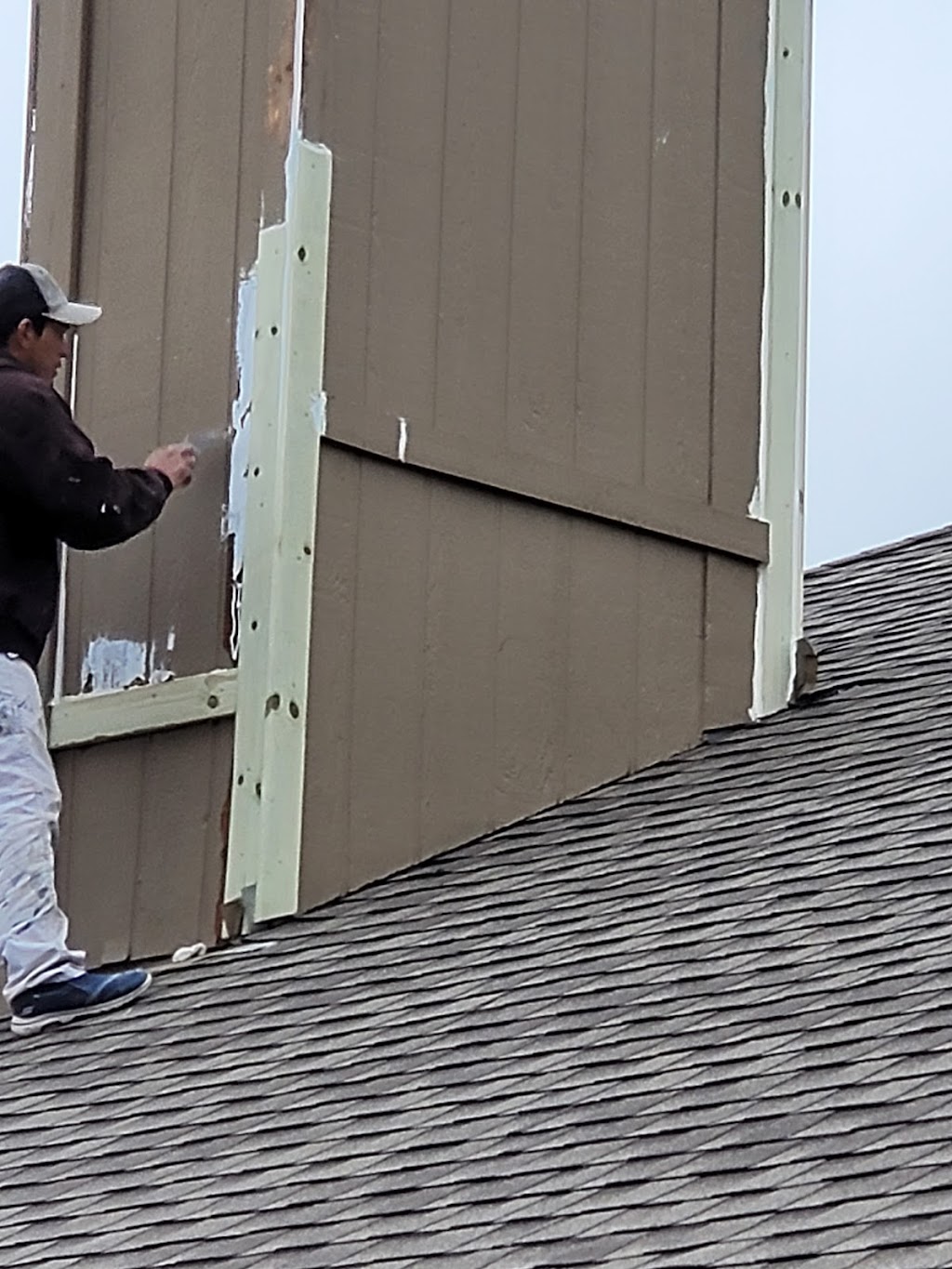 Rockwall Roofing & Gutters LLC | 506 N Goliad St Suite 200, Rockwall, TX 75087, USA | Phone: (972) 832-7618