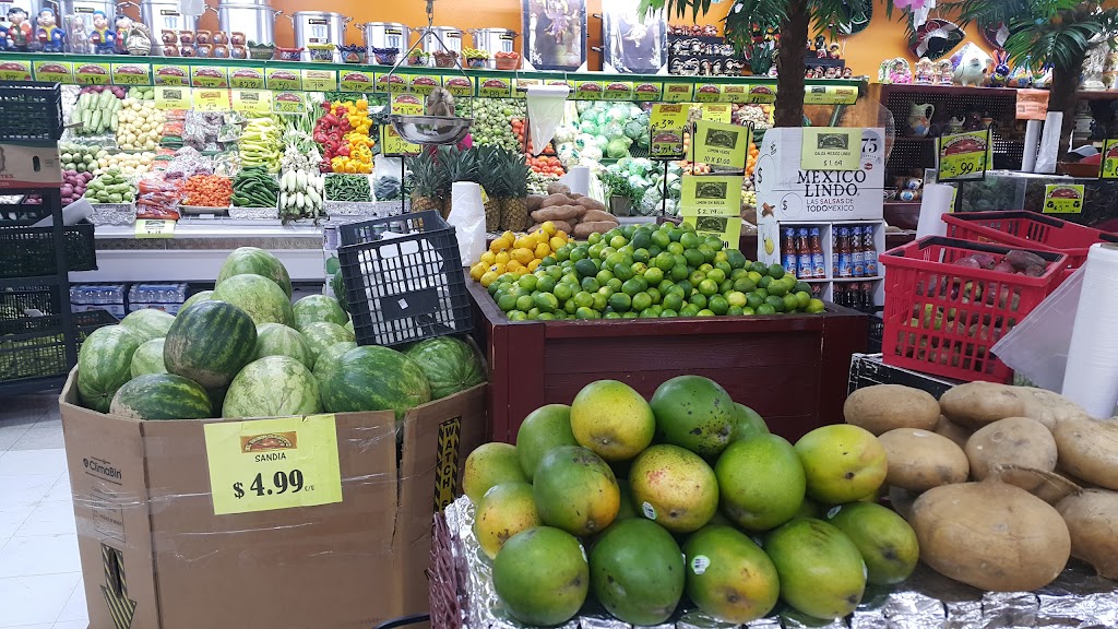 El Mercadito | 100 W Pioneer Pkwy #138, Arlington, TX 76010, USA | Phone: (817) 801-8702