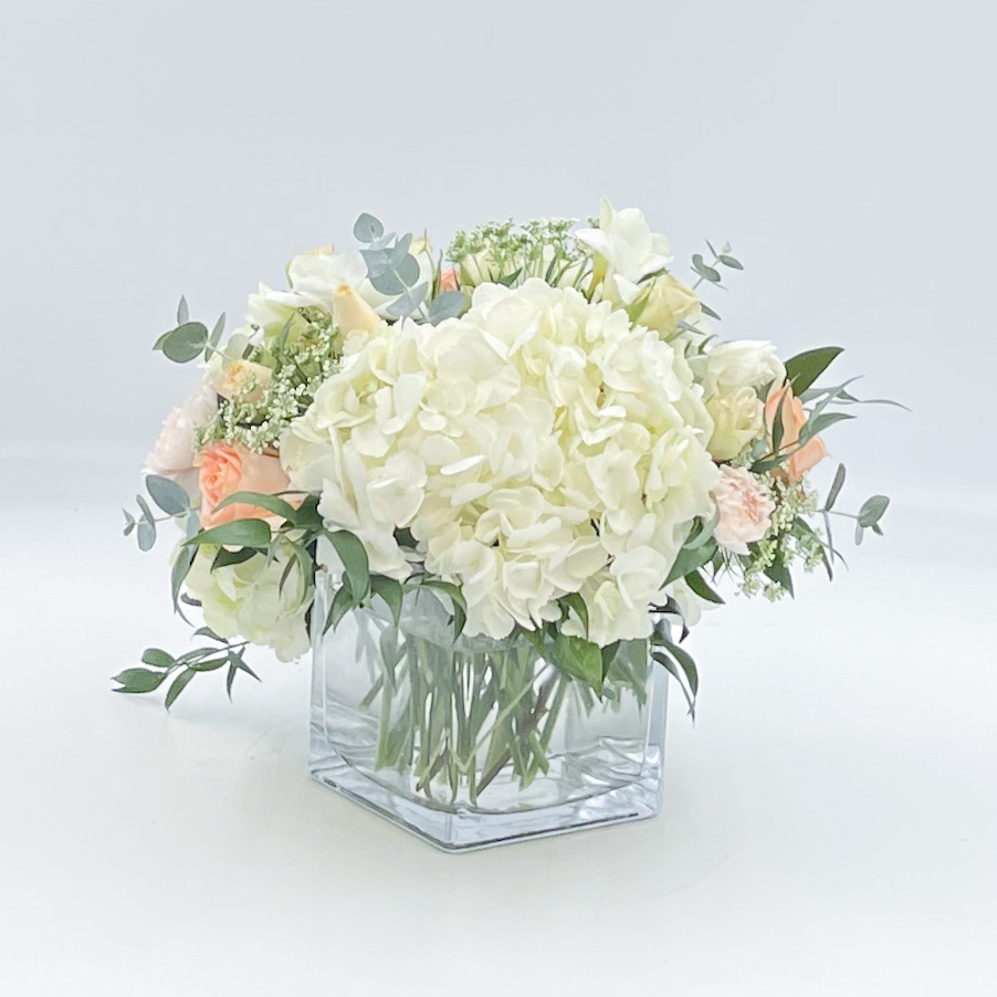 Fine Flowers | 549 NJ-35 Suite 2, Red Bank, NJ 07701, USA | Phone: (732) 842-3933