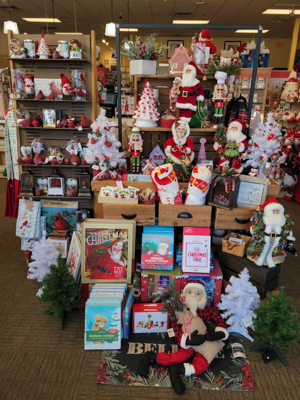 Karens Hallmark Shop | 32531 N Scottsdale Rd Suite 115, Scottsdale, AZ 85266, USA | Phone: (480) 595-9619