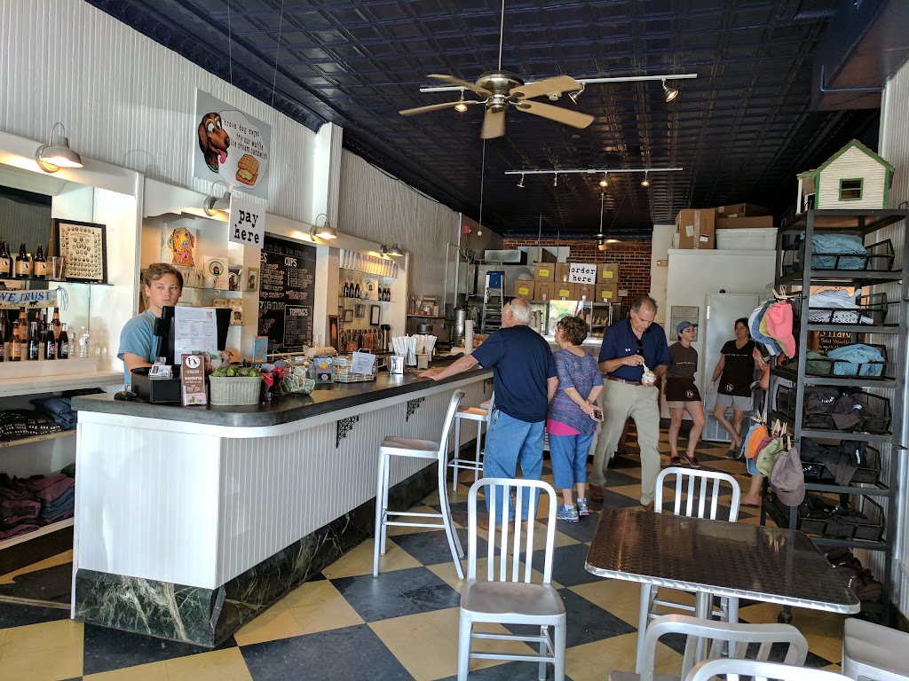 Brown Dog Ice Cream | 203 Mason Ave, Cape Charles, VA 23310, USA | Phone: (757) 695-3868