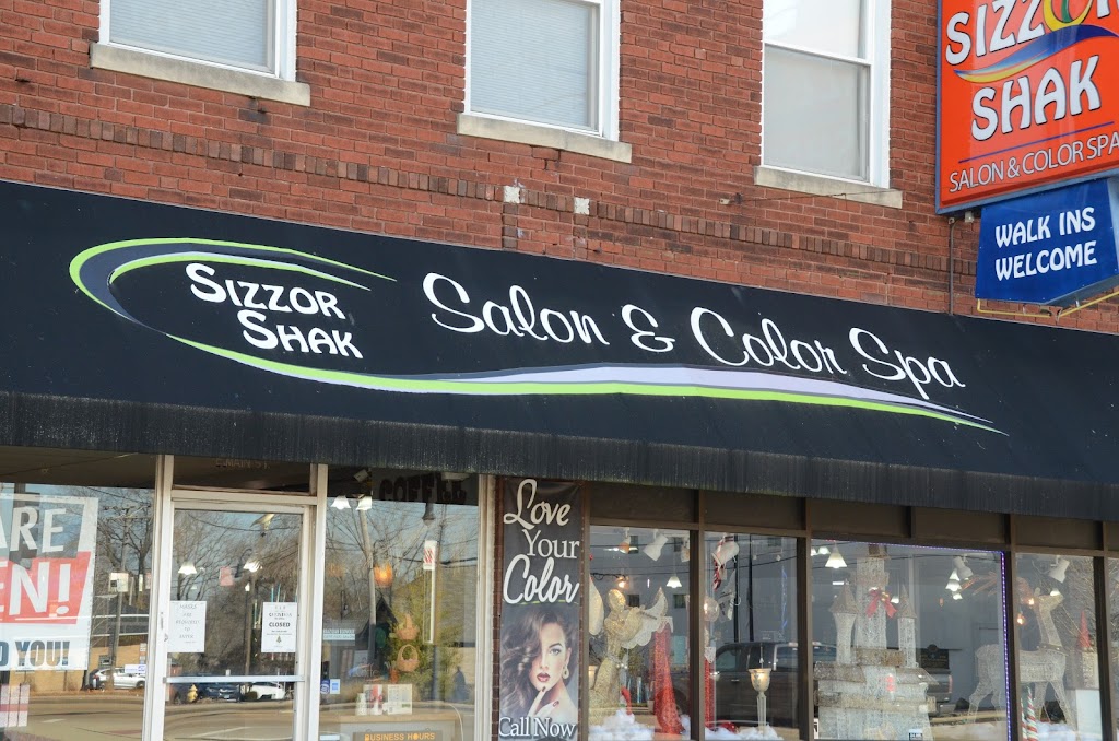 Sizzor Shak Salon and Color Spa | 208 E Main St, Collinsville, IL 62234, USA | Phone: (618) 345-6446