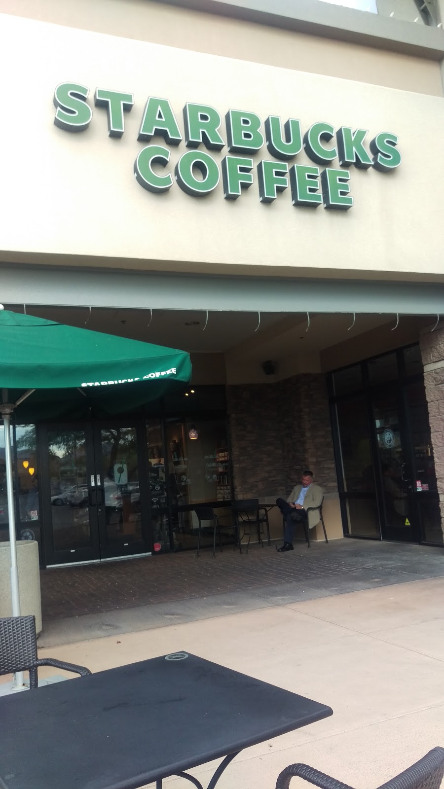 Starbucks | 7000 E Mayo Blvd, Phoenix, AZ 85054, USA | Phone: (928) 436-6891