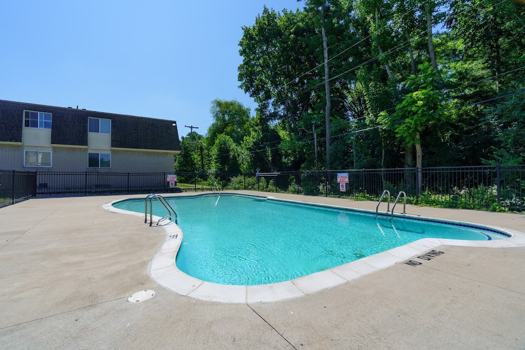 Shoreview Apartments | 420 Kellogg St #67, Ann Arbor, MI 48105, USA | Phone: (734) 369-2234