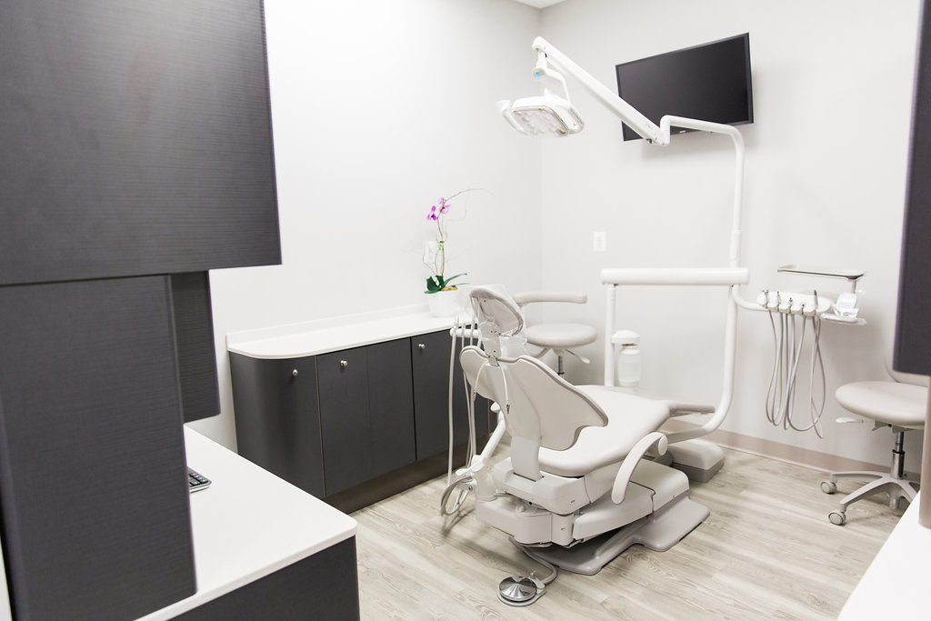 Crown Dental | 120 Ellington Blvd, Gaithersburg, MD 20878, USA | Phone: (301) 987-0600