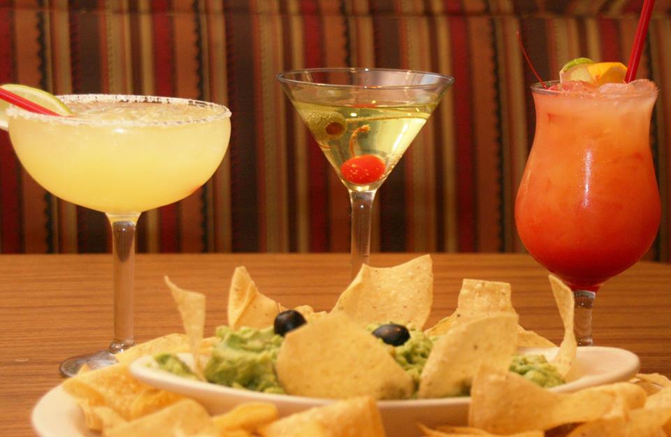 Garcias Las Avenidas | 2212 N 35th Ave, Phoenix, AZ 85009, USA | Phone: (602) 272-5584