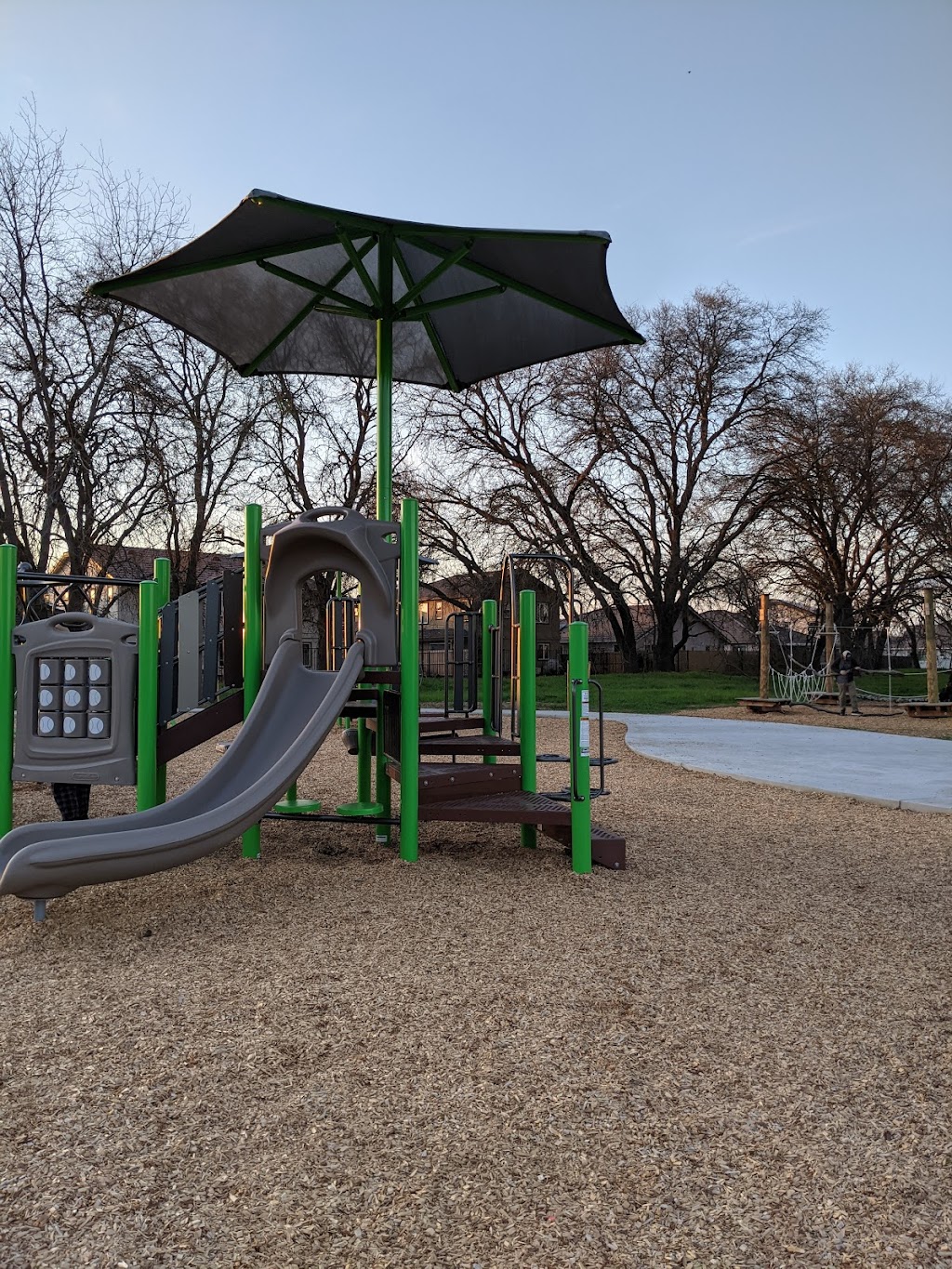 Tree Top Sac | 1300 Lake Washington Blvd, West Sacramento, CA 95691, USA | Phone: (916) 857-4300