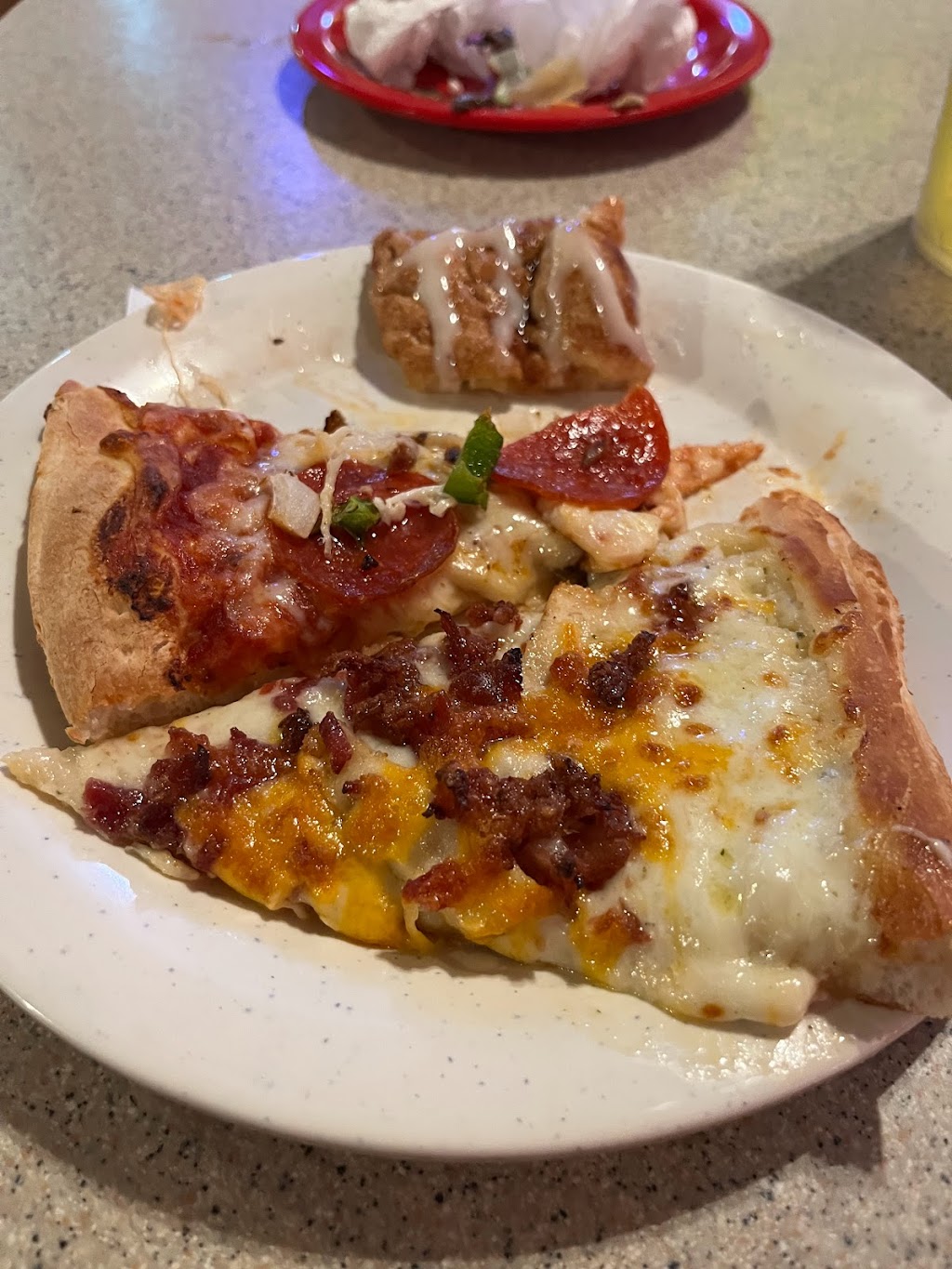 Roc’n Oven Pizzeria | 902 Conover Blvd E Suite D, Conover, NC 28613, USA | Phone: (704) 325-3496