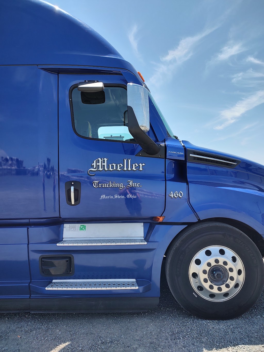 Moeller Trucking Inc | 8100 Industrial Dr, Maria Stein, OH 45860, USA | Phone: (419) 925-4799