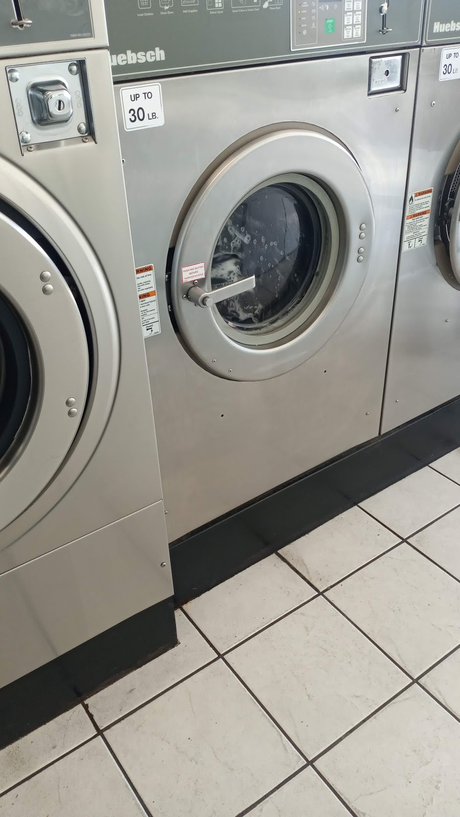 Launderland Laundromat | 1592 Lander Ave, Turlock, CA 95380, USA | Phone: (209) 605-8115