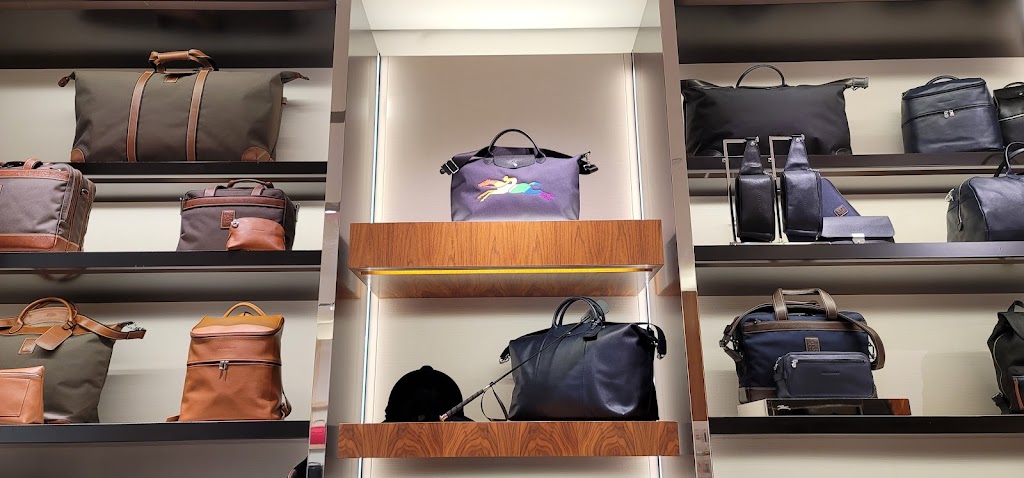 Longchamp | 8687 North Central Expressway Northpark Center, Suite # 1458, Dallas, TX 75225, USA | Phone: (214) 987-6999