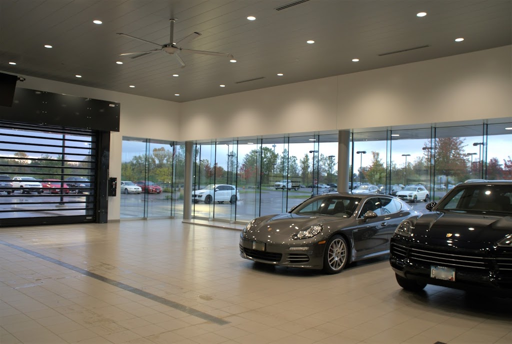 Porsche St. Paul Service Department | 2490 Maplewood Dr, Maplewood, MN 55109, USA | Phone: (612) 439-5769