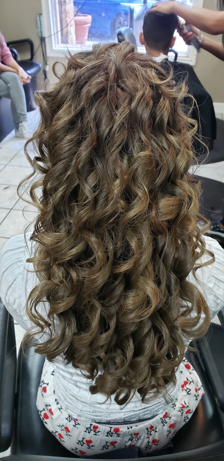 Friends Beauty Salon | 305 E Centerville Rd, Garland, TX 75041 | Phone: (972) 840-1037