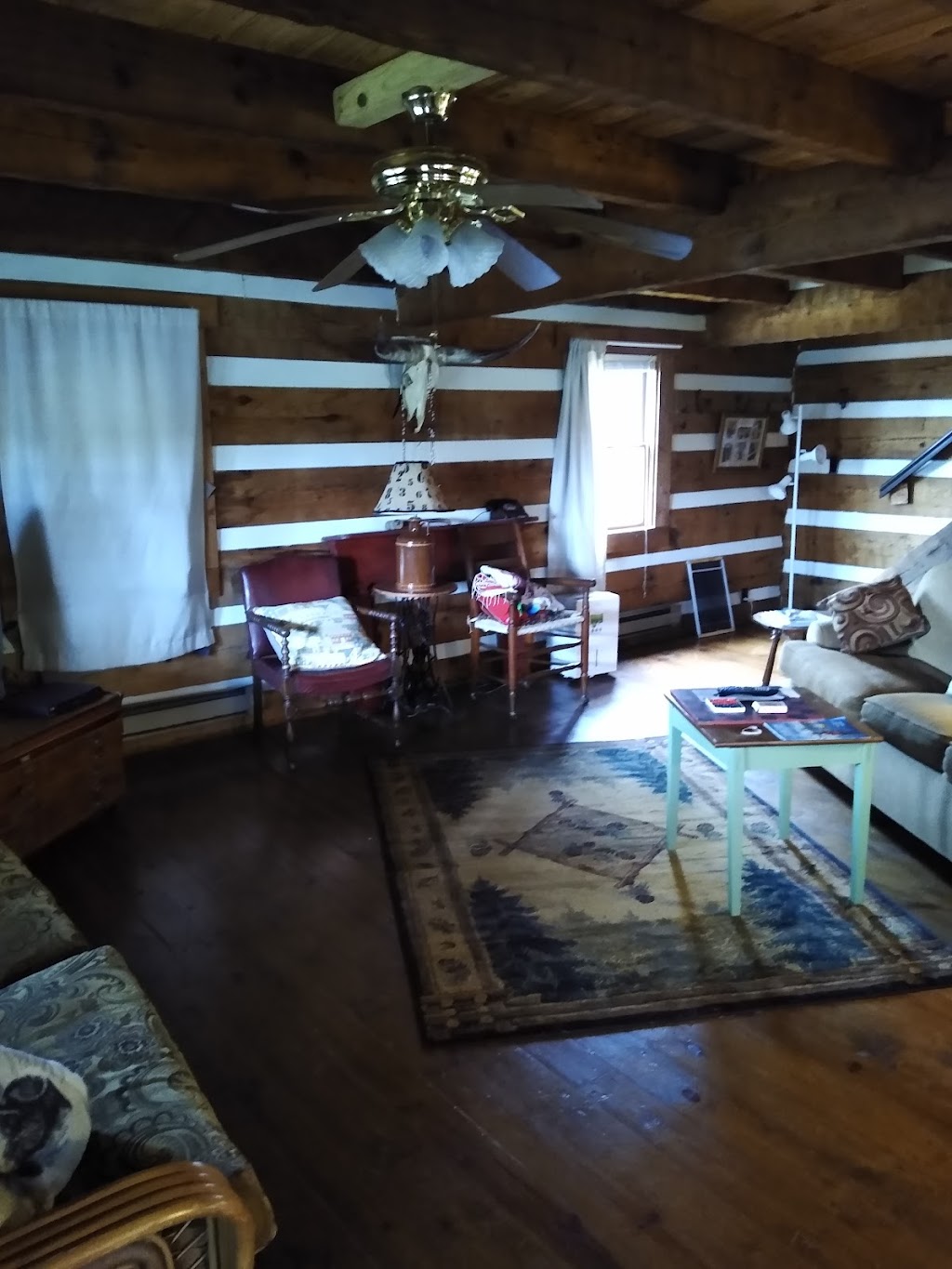 Hilltop Hideaway Cabin | 1088 Boston Township Line Rd, Richmond, IN 47374, USA | Phone: (765) 277-6791