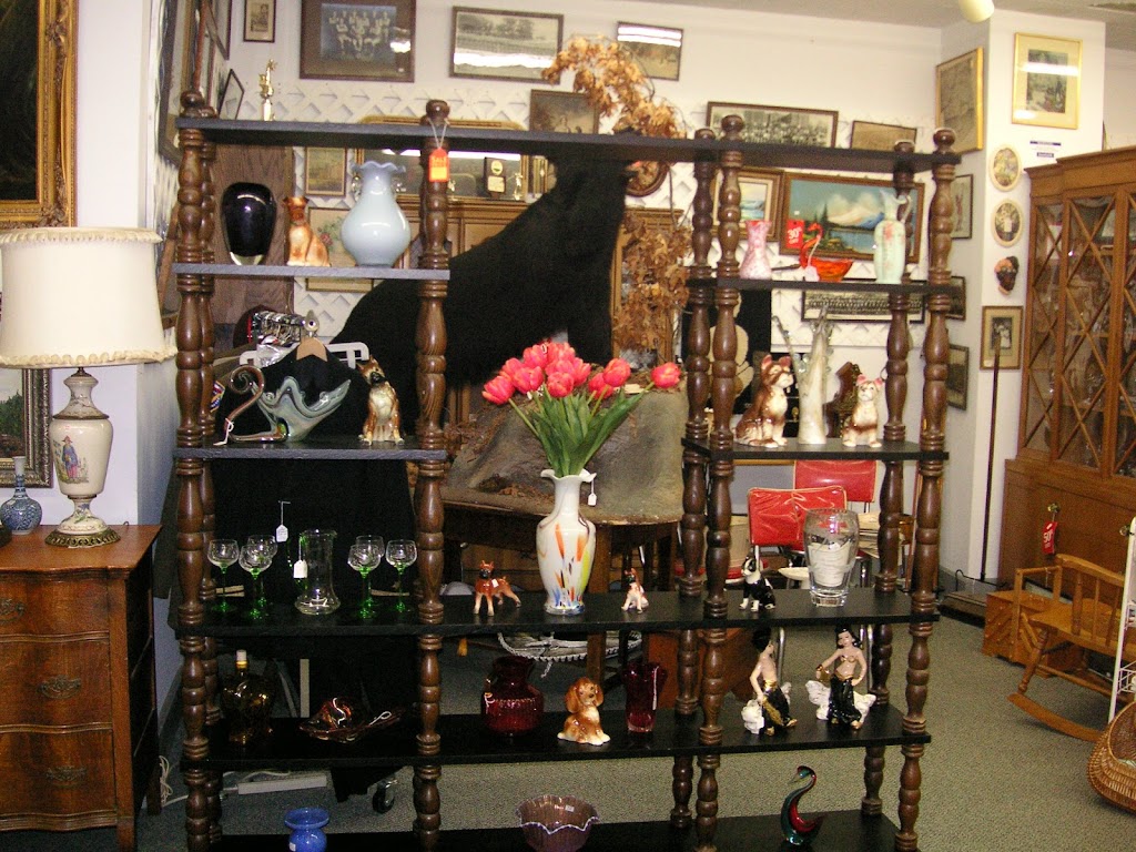 West St Paul Antiques | 880 Smith Ave S, St Paul, MN 55118, USA | Phone: (651) 451-0398