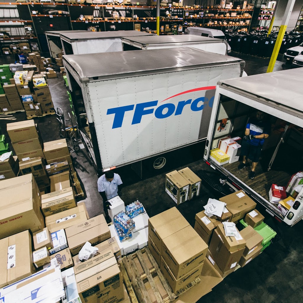 TForce Logistics - Fife | 2001 48th Ave Ct E a, Fife, WA 98424, USA | Phone: (855) 396-2639