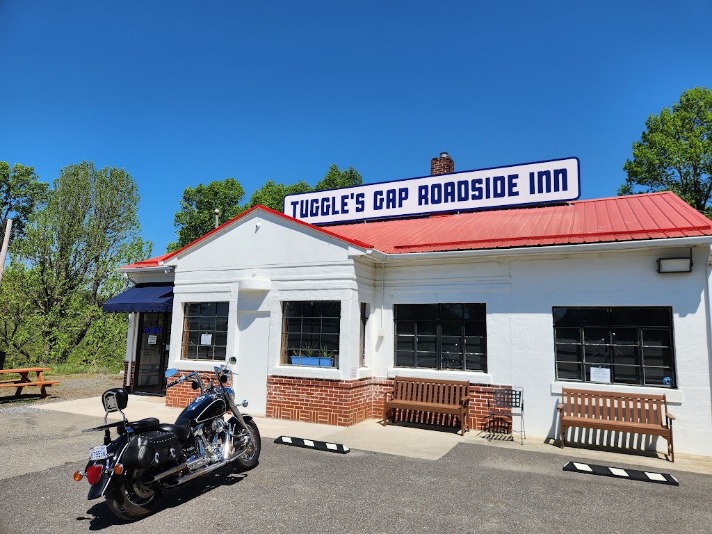 Tuggles Gap Roadside Inn | 3351 Parkway Ln S, Floyd, VA 24091, USA | Phone: (540) 745-3402