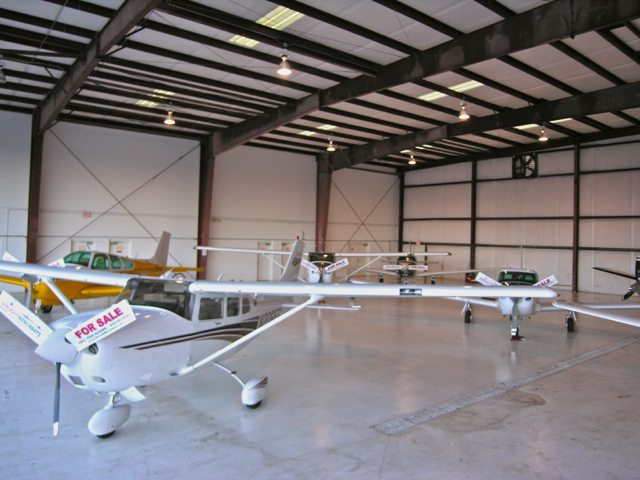 AircraftMerchants LLC | 460 Airport Rd, Hangar E, Louisburg, NC 27549 | Phone: (919) 553-5235