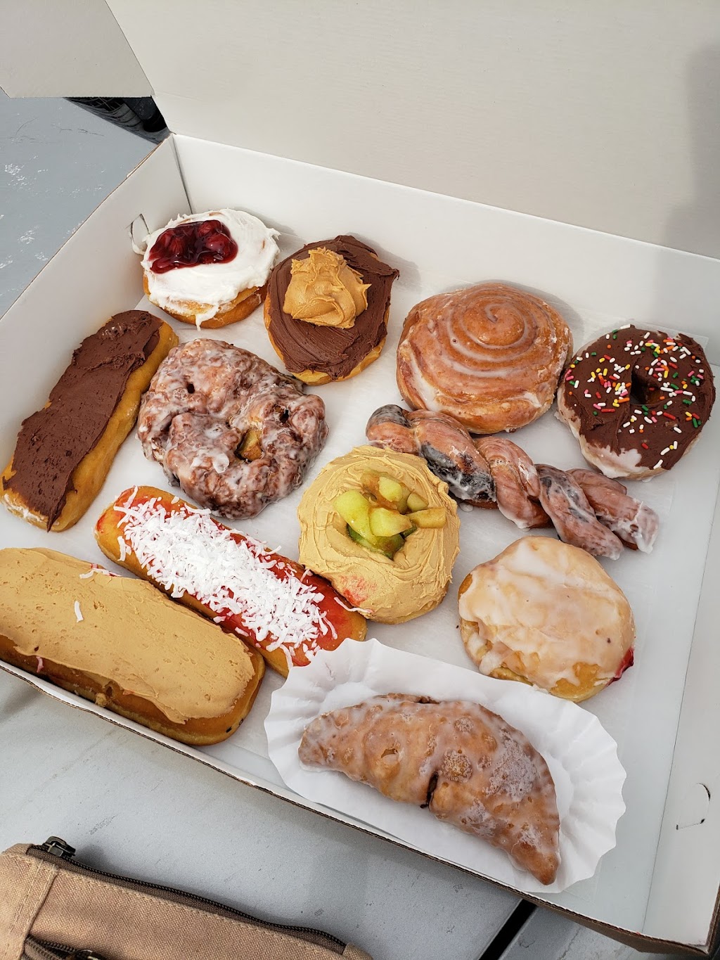 Jeffs Donuts (Jeffersonville, IN) | 5420 IN-62 #300, Jeffersonville, IN 47130, USA | Phone: (812) 283-3636