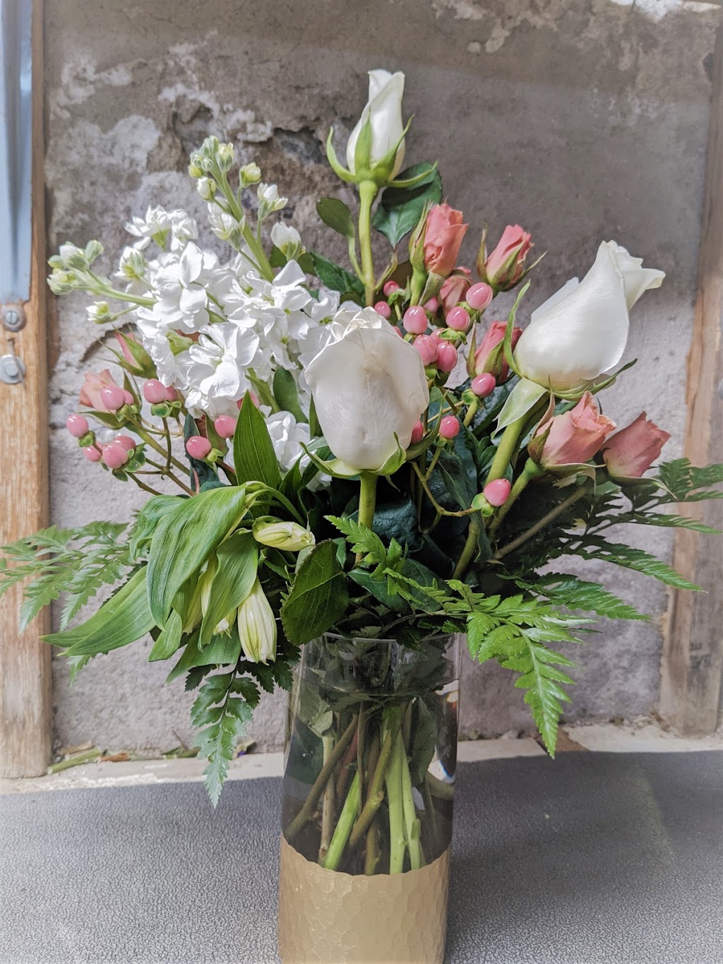 Sending Blooms | 3815 Idlebrook Ln, Burlington, KY 41005, USA | Phone: (859) 802-9779