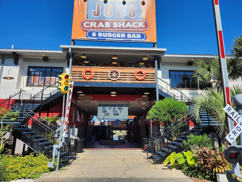 Joes Burger Bar | 7 Boardwalk, Kemah, TX 77565, USA | Phone: (281) 334-9049