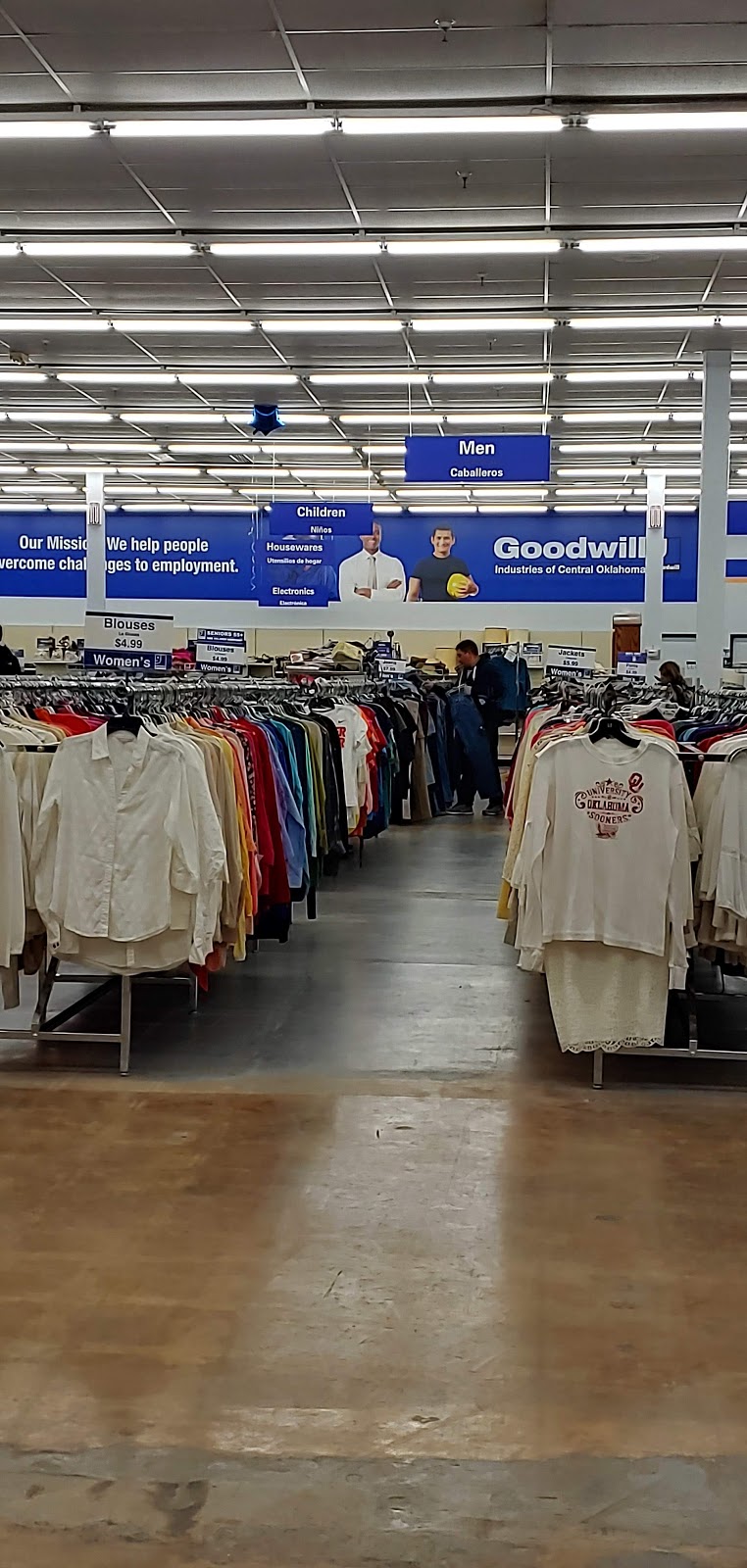 Goodwill Thrift Store & Donation Center | 4605 NW 23rd St Ste 200, Oklahoma City, OK 73127, USA | Phone: (405) 602-0326