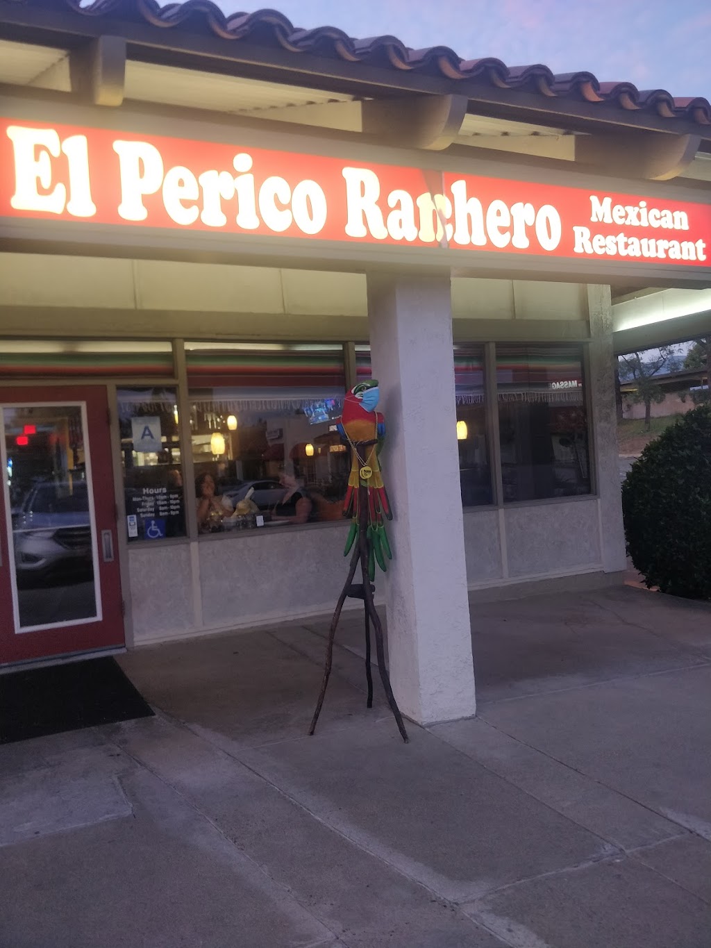 El Perico Ranchero | 9770 19th St, Rancho Cucamonga, CA 91737, USA | Phone: (909) 980-7675