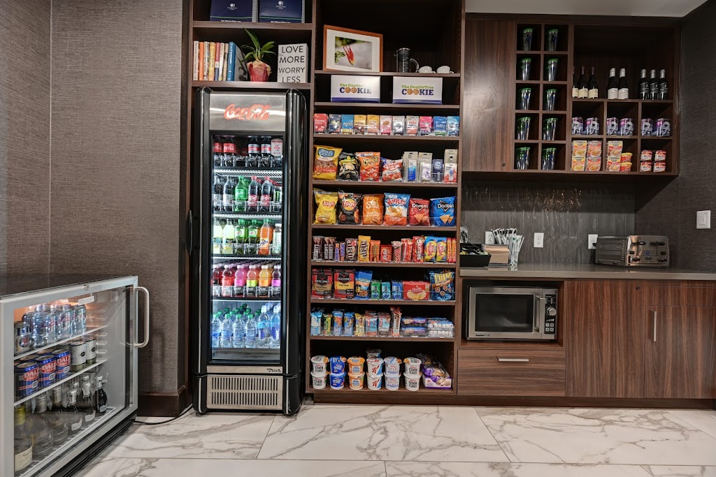 Dr. Mercedes Narez, MD | 5119 Pomona Blvd, Los Angeles, CA 90022, USA | Phone: (323) 881-5500