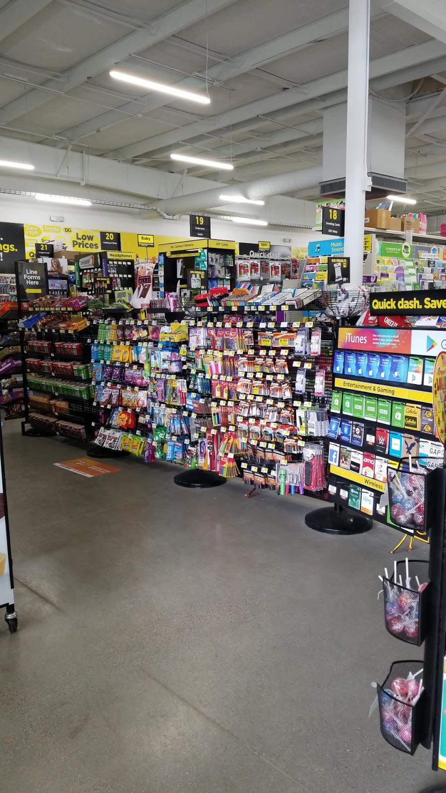 Dollar General | 8644 Dixie Hwy, Fair Haven, MI 48023, USA | Phone: (586) 684-5515