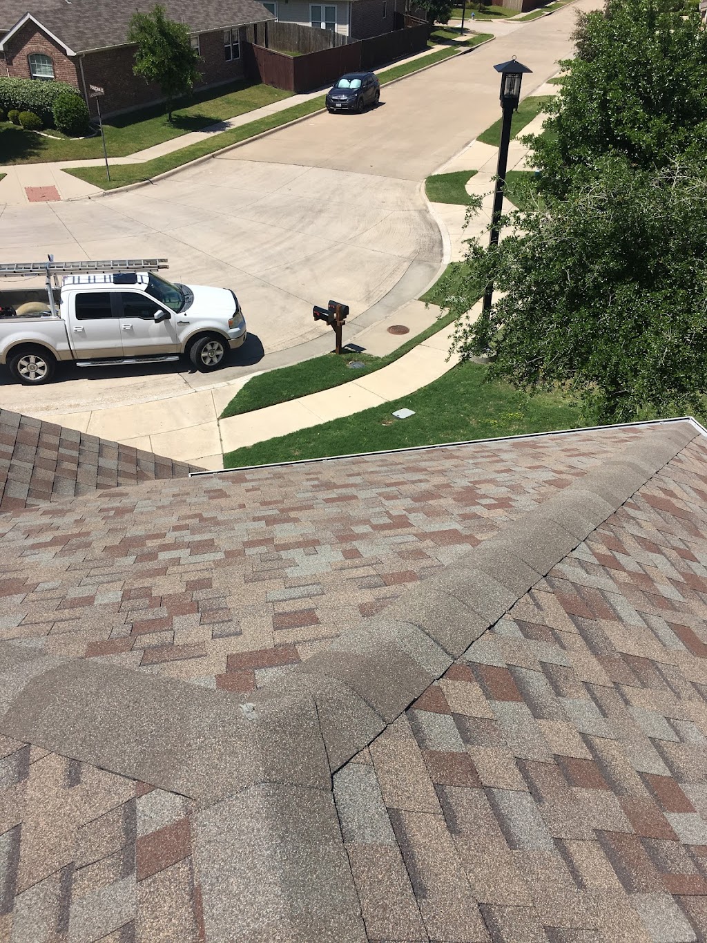 Extra Mile Roofing | 401 Bluefinch Dr, Little Elm, TX 75068, USA | Phone: (214) 842-9232