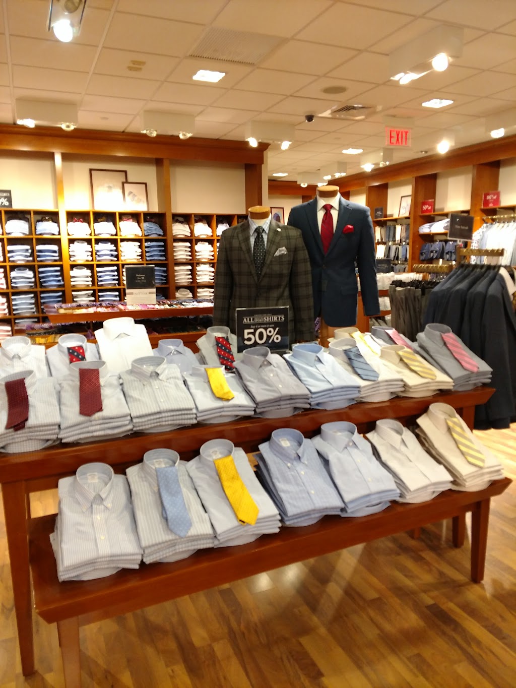 Brooks Brothers | 5711-21 Richmond Rd, Williamsburg, VA 23188, USA | Phone: (757) 565-2501